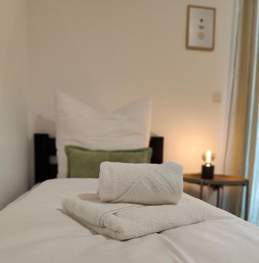 Hygge Home - Mit Garten Und Stellplatz Fuer Feriengaeste-, Monteure / Netflix / 10 Min. Zur Sinsheim Therme Und Zur Autobahn Екстер'єр фото